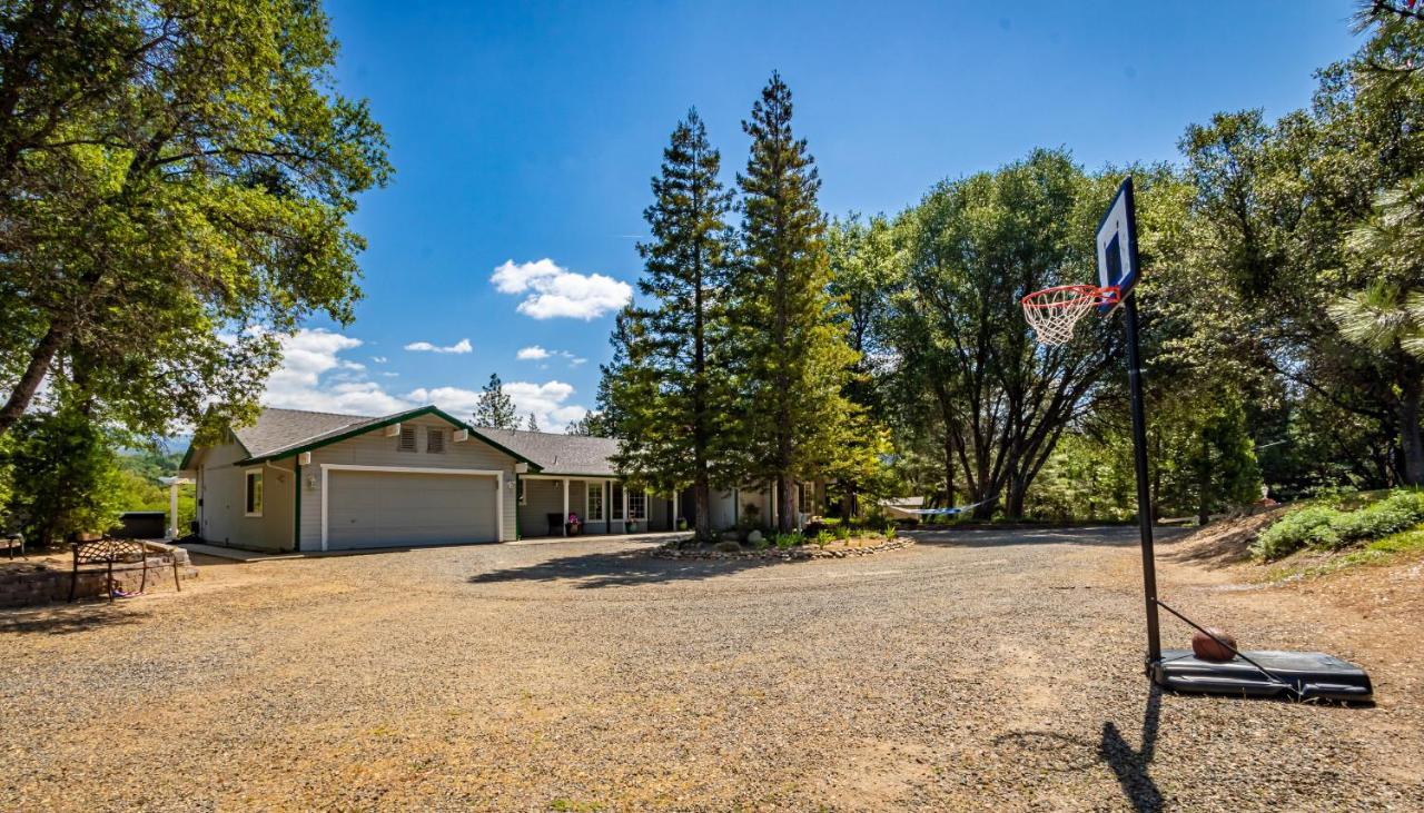 Spectacular Views W/ Hot Tub/Bbq -Yosemite & Bass Lake Vila Oakhurst Exterior foto